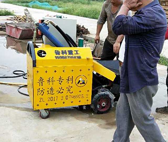 新型二次構造柱泵施工