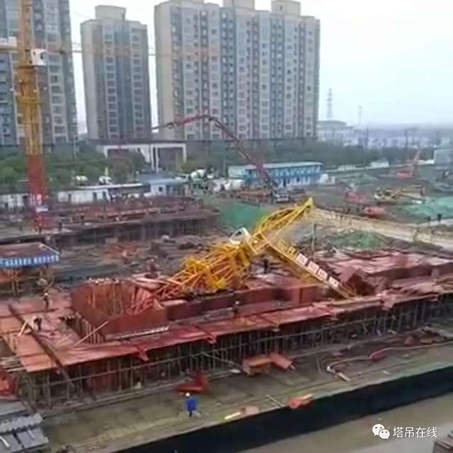 江蘇無錫連發(fā)兩起塔吊傾覆倒塌事故！年終歲尾，塔吊管控要點(diǎn)請(qǐng)查收！